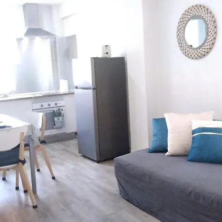 Coqueto Apartmento En * 瓦伦西亚
